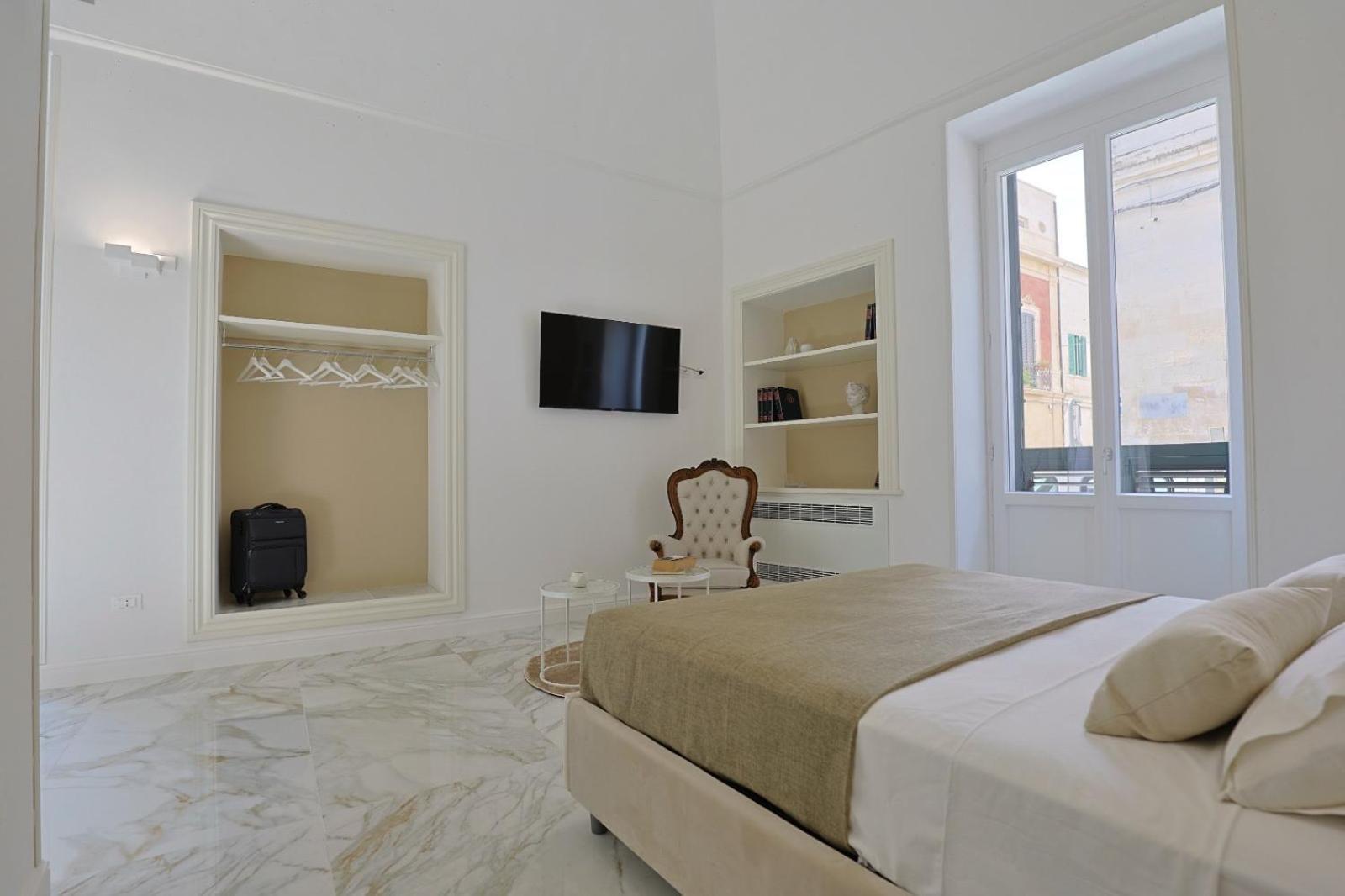 Palazzo Cavour Bed & Breakfast Lecce Ngoại thất bức ảnh