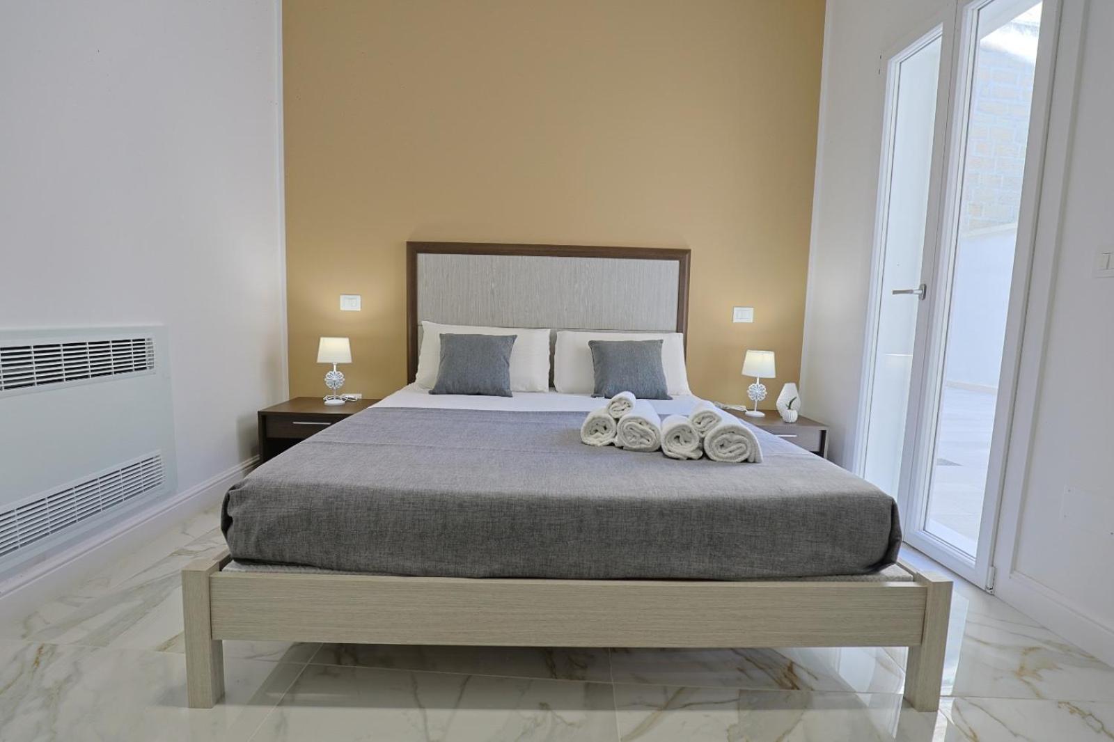 Palazzo Cavour Bed & Breakfast Lecce Ngoại thất bức ảnh