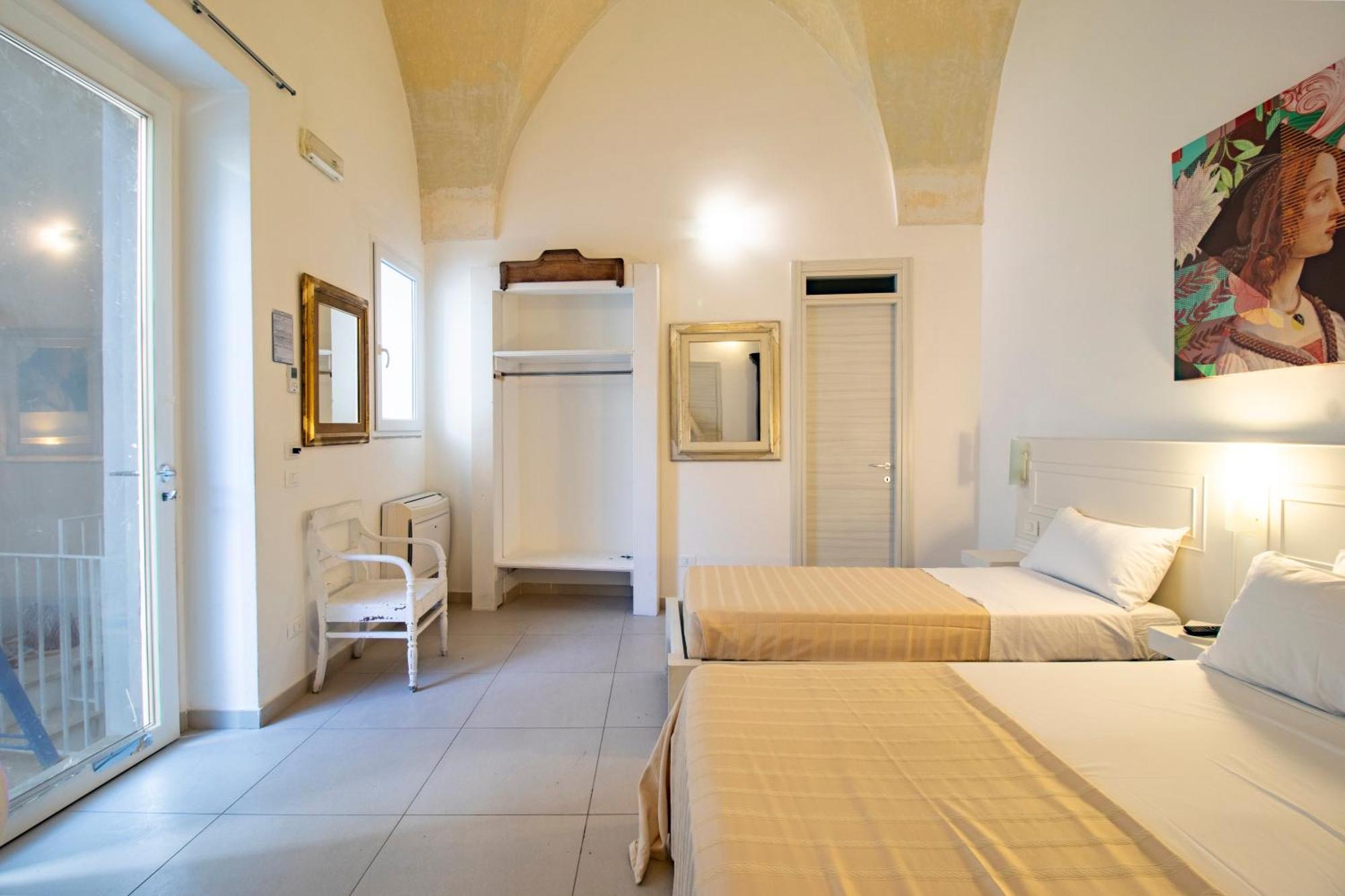 Palazzo Cavour Bed & Breakfast Lecce Ngoại thất bức ảnh